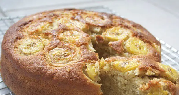 O Bolo de banana sem farinha sem açúcar e sem leite que eu amo