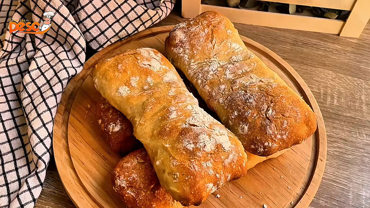 Pão Ciabatta Caseiro crocância por fora, maciez por dentro e sabor de padaria italiana