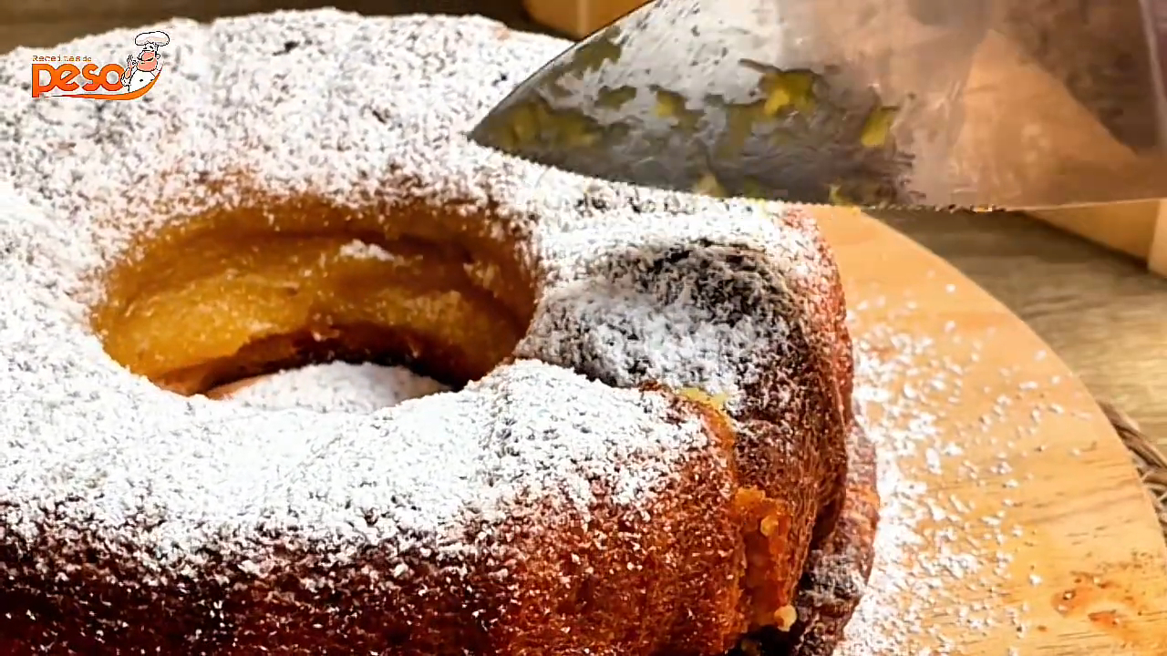 Bolo de Milho com Queijo usando a lata como medida e sabor de festa junina o ano todo