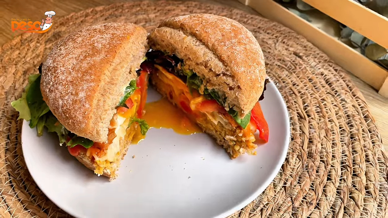 Hambúrguer de Grão de Bico fácil, saudável e cheio de sabor para todas as ocasiões