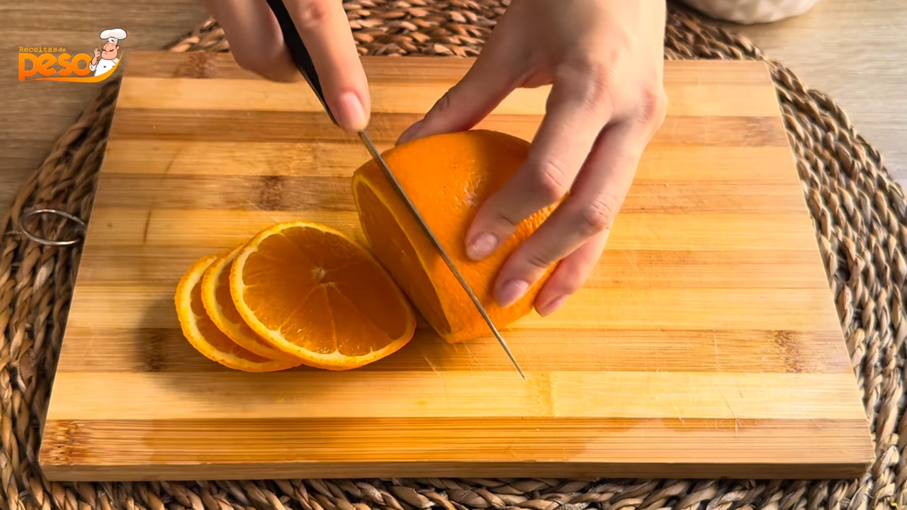 Laranja Confitada com Chocolate Amargo Receita Sofisticada e Afetiva para Surpreender