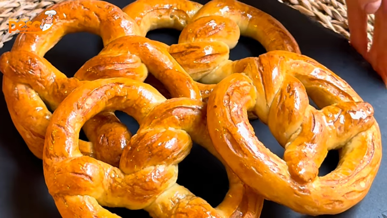 Pretzel Perfeito com Crosta Dourada Receita Tradicional Alemã que Vai Despertar Memórias de Infância
