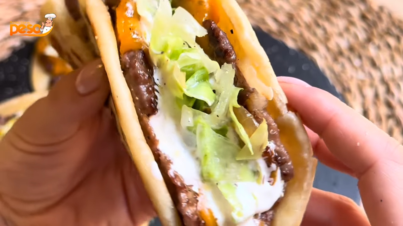 Taco de Hambúrguer com Tortilha Caseira Receita que Une Conforto, Praticidade e Muito Sabor