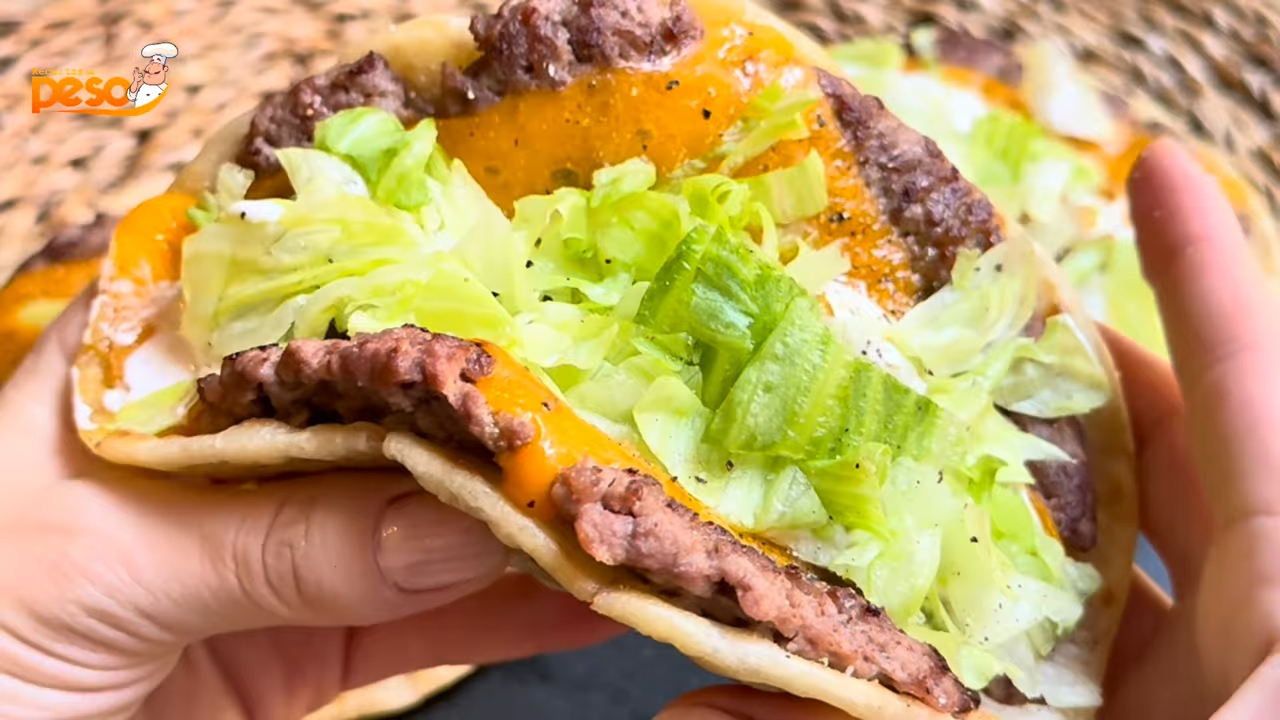 Taco de Hambúrguer com Tortilha Caseira Receita que Une Conforto, Praticidade e Muito Sabor