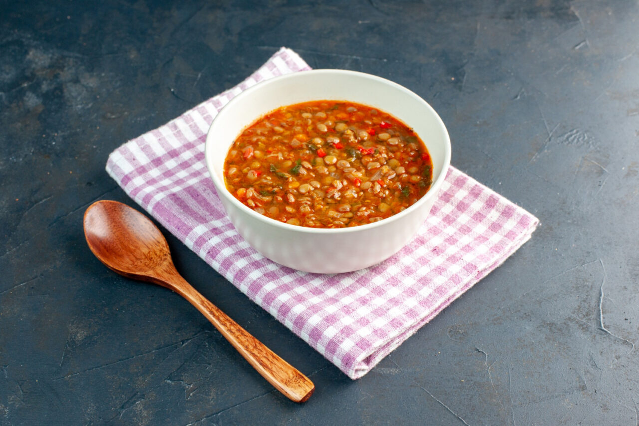 Como fazer sopa de feijão no liquidificador cremosa, nutritiva e com sabor de lar