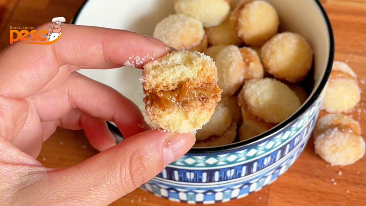 Casadinho de Queijo com Doce de Leite Receita que Traz Lembrança de Festa e Café com Sabor Caseiro