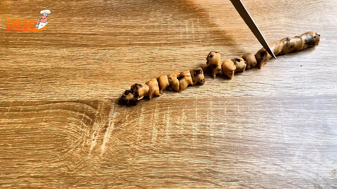 Cookies Clássicos com Gotas de Chocolate crocantes por fora, macios por dentro e puro sabor de aconchego