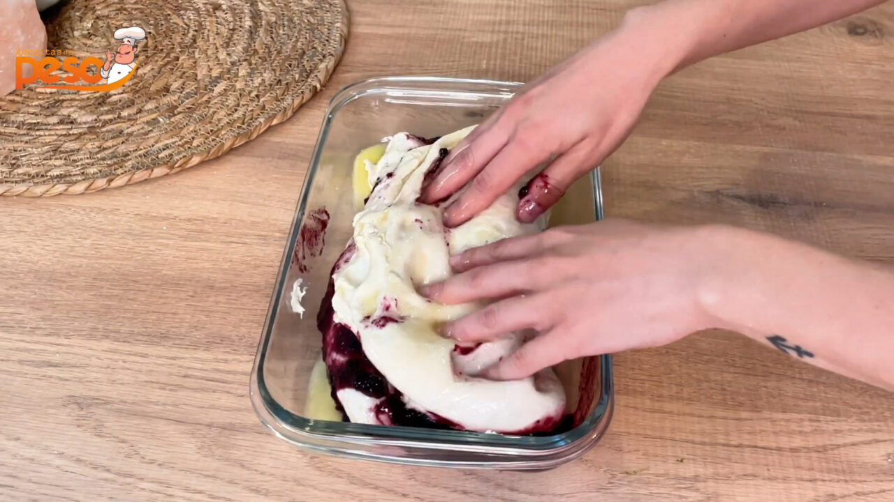 Focaccia Doce com Crumble e Geleia de Mirtilo Receita que Adoç