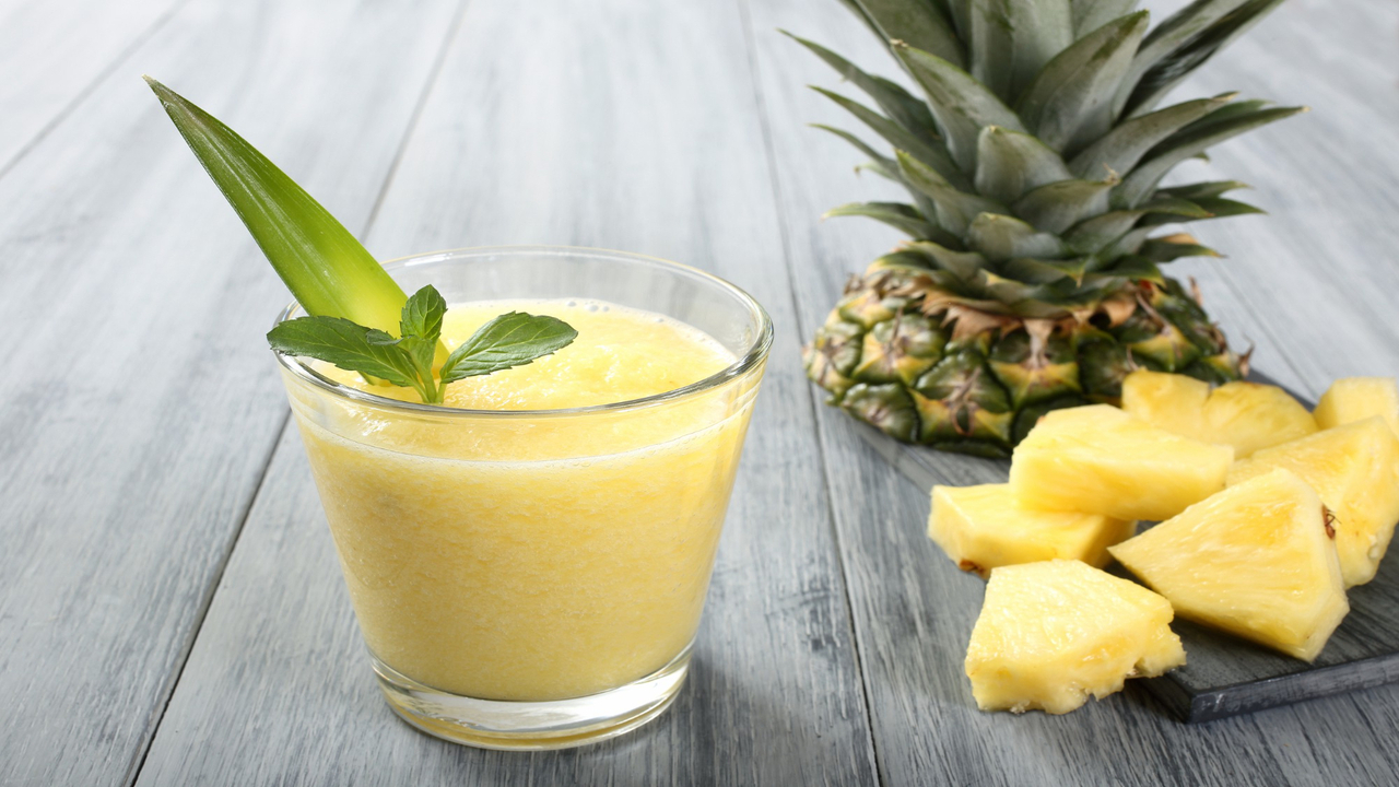 Suco Detox de Abacaxi_17_Freepik