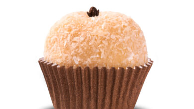 Brigadeiro de milho que surpreende pelo sabor e traz o gostinho do interior