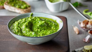 Verde Vibrante Molho Pesto de Manjericão de Liquidificador