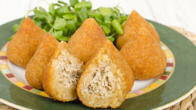 coxinha tradicional_1758651014014_Créditos depositphotos.com paulbrighton