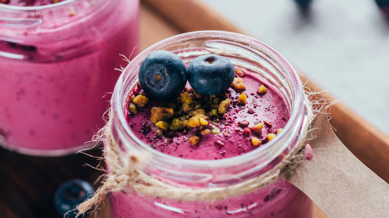 smoothie de frutas vermelhas_1759262182247_Créditos depositphotos.com VadimVasenin